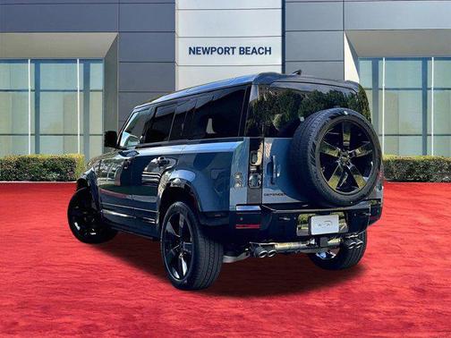 Tasman Blue Metallic 2026 Land Rover Defender P500 X-Dynamic SE