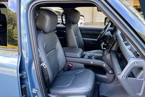 2026 Land Rover Defender P500 X-Dynamic SE