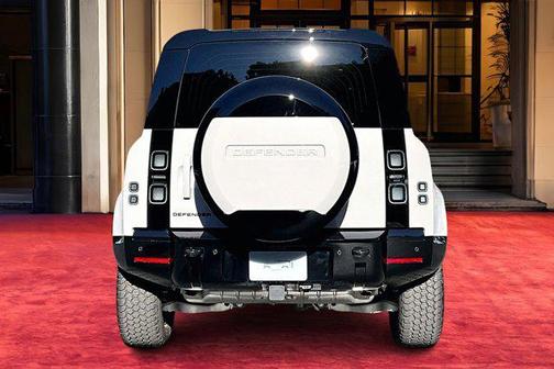 2026 Land Rover Defender P400 X-Dynamic SE