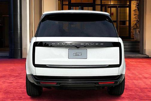 2025 Land Rover Range Rover P400 SE 7 Seat