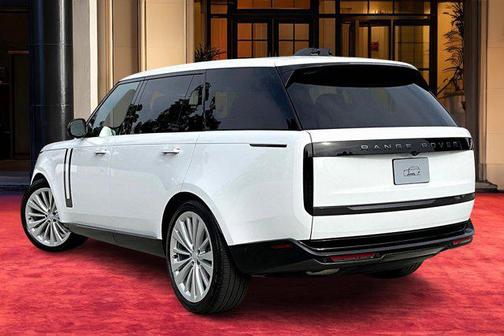 2025 Land Rover Range Rover P400 SE 7 Seat