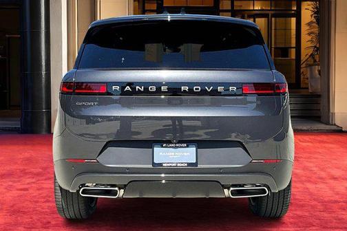 2025 Land Rover Range Rover Sport SE