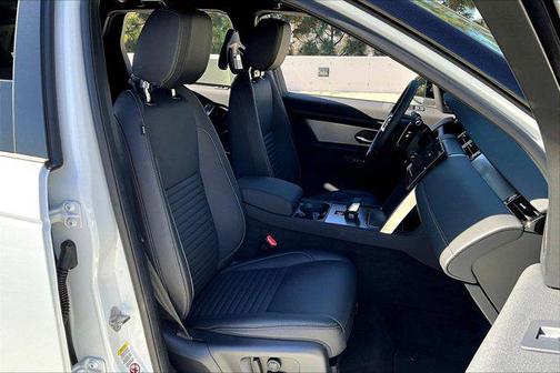 2025 Land Rover Discovery Sport Dynamic SE