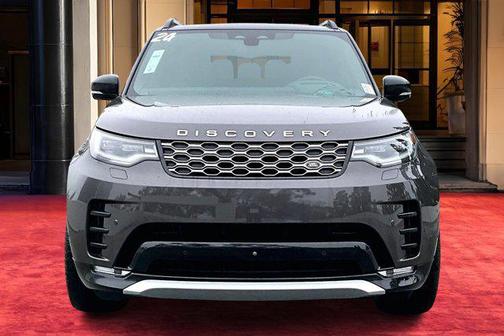 2024 Land Rover Discovery P360 Metropolitan Edition
