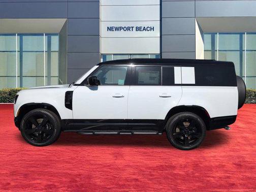 1aa/White 2026 Land Rover Defender V8