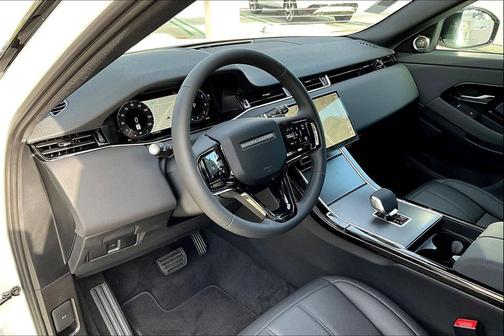 1aa/White 2026 Land Rover Range Rover Evoque Core S