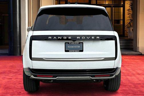 2025 Land Rover Range Rover P530 SE