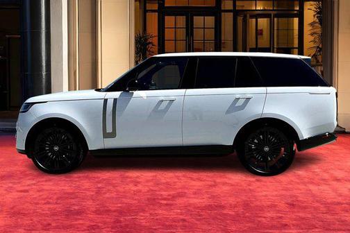 2025 Land Rover Range Rover P530 SE