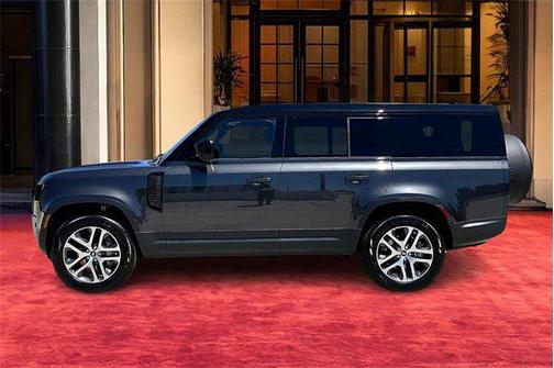 2025 Land Rover Defender 130 P400 S