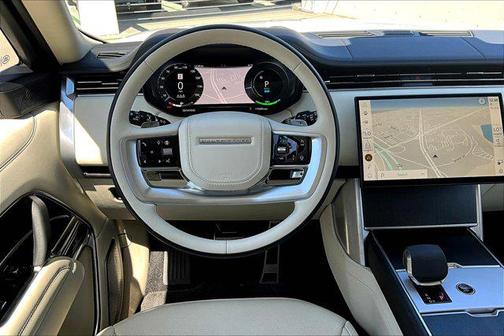 2024 Land Rover Range Rover P550e Autobiography