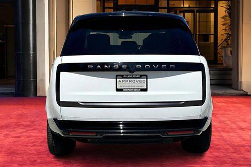 2024 Land Rover Range Rover P550e Autobiography