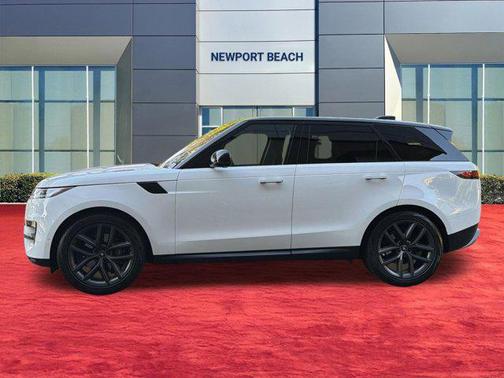 Fuji White 2023 Land Rover Range Rover Sport SE