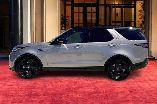 2025 Land Rover Discovery P360 Dynamic SE