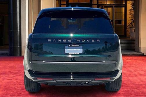 2025 Land Rover Range Rover P400 SE 7 Seat