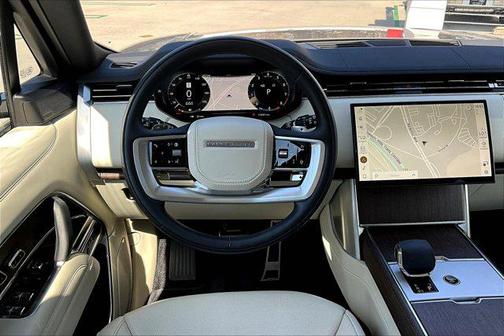 2025 Land Rover Range Rover P530 SE