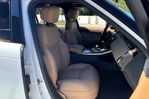 2025 Land Rover Range Rover Sport SE