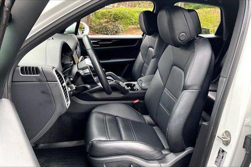 White 2022 Porsche Cayenne Platinum Edition