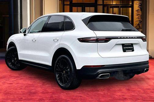 White 2022 Porsche Cayenne Platinum Edition