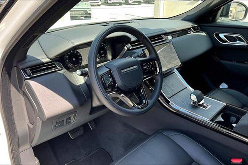 2026 Land Rover Range Rover Velar P250 SE R-Dynamic