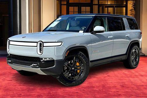 2023 Rivian R1S Adventure