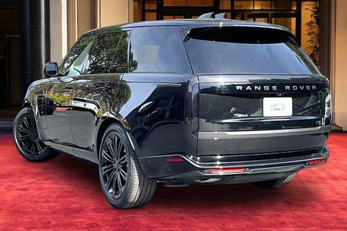 2026 Land Rover Range Rover P400 SE