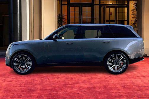 2026 Land Rover Range Rover P530 SE 7 Seat