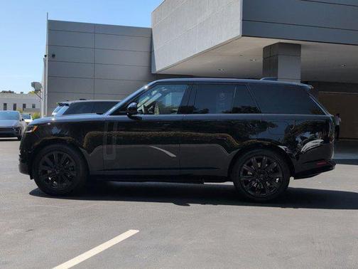 1ag/Black 2026 Land Rover Range Rover P550e Autobiography