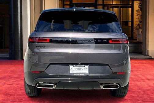 2025 Land Rover Range Rover Sport SE
