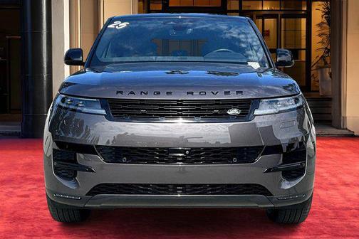 2025 Land Rover Range Rover Sport SE