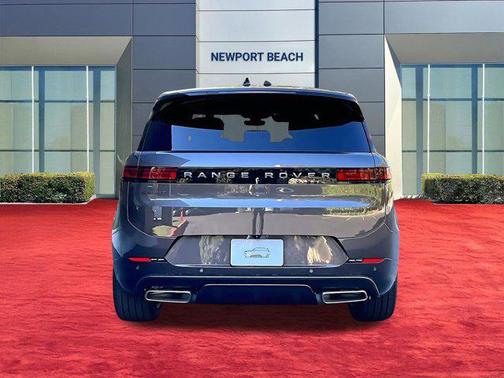 Charente Grey Premium Metallic 2026 Land Rover Range Rover Sport SE