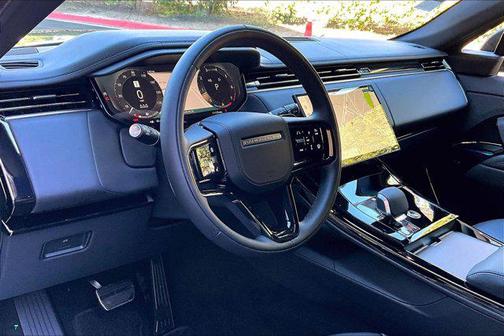 2026 Land Rover Range Rover Sport SE