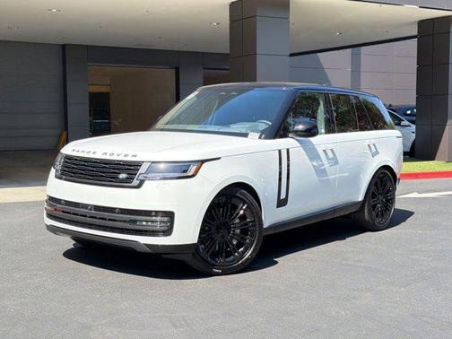 Fuji White 2026 Land Rover Range Rover P400 SE