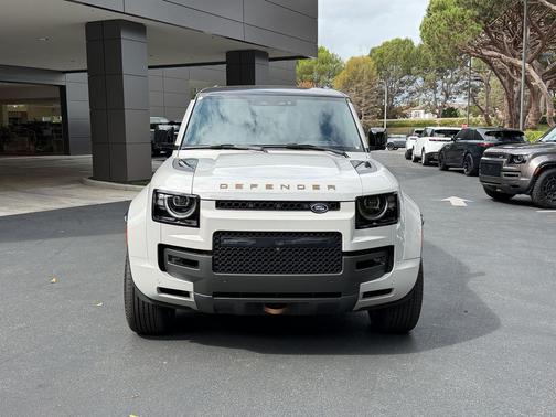 Borasco Grey 2026 Land Rover Defender P635 OCTA
