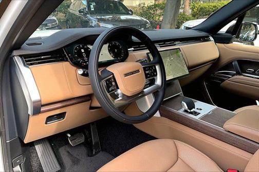 2026 Land Rover Range Rover P530 SE 7 Seat