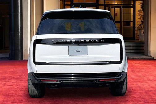 2026 Land Rover Range Rover P530 SE 7 Seat