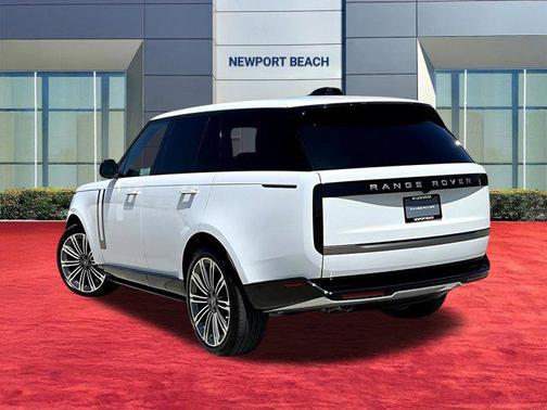 White 2025 Land Rover Range Rover P530 SE