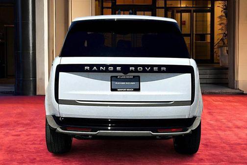 White 2025 Land Rover Range Rover P530 SE