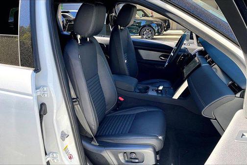 2025 Land Rover Discovery Sport Dynamic SE