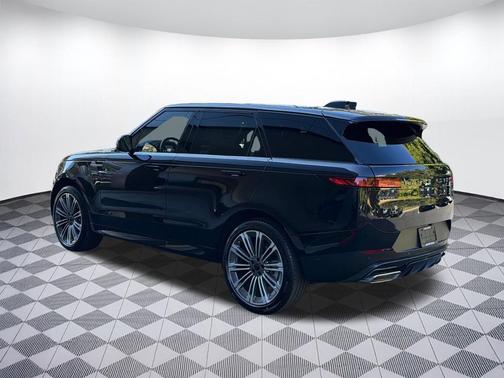 Santorini Black 2026 Land Rover Range Rover Sport SE
