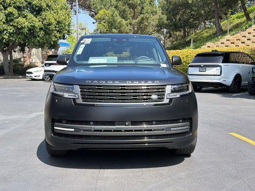 Black 2025 Land Rover Range Rover P530 SE