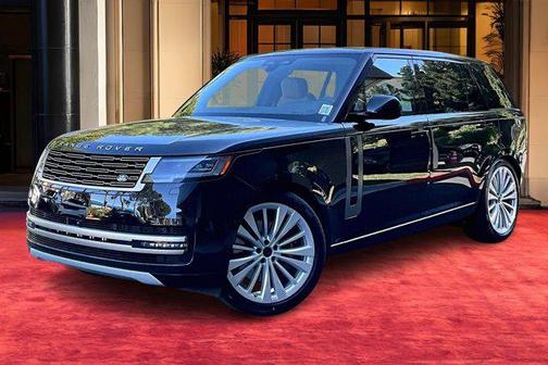 2026 Land Rover Range Rover P530 SE 7 Seat