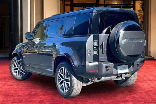 2026 Land Rover Defender P400 X-Dynamic SE