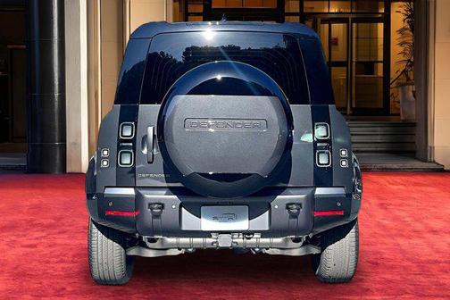 2026 Land Rover Defender P400 X-Dynamic SE