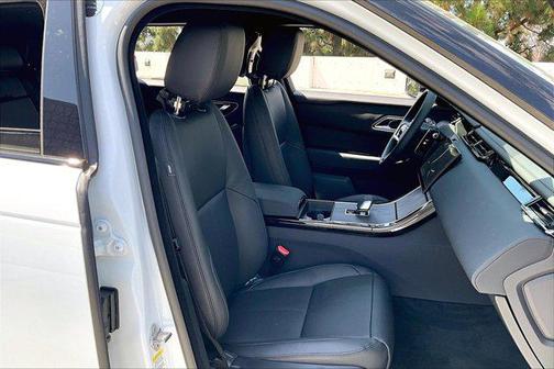 2026 Land Rover Range Rover Velar P250 SE R-Dynamic