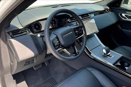 2026 Land Rover Range Rover Velar P250 SE R-Dynamic