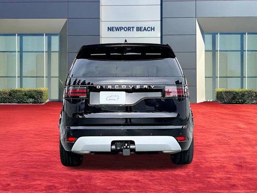 1ag/Black 2026 Land Rover Discovery Gemini Edition