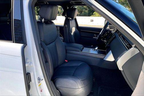 2026 Land Rover Range Rover P400 SE