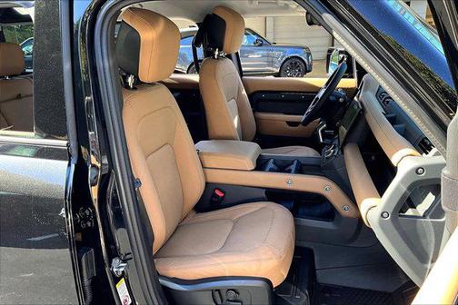 2026 Land Rover Defender P400 X-Dynamic SE