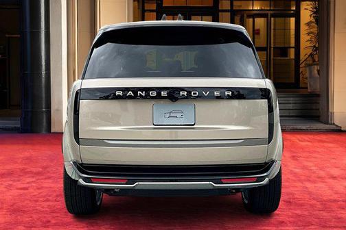 2025 Land Rover Range Rover P400 SE 7 Seat