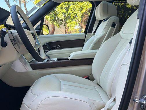 Batumi Gold Premium Metallic 2026 Land Rover Range Rover P530 Autobiography
